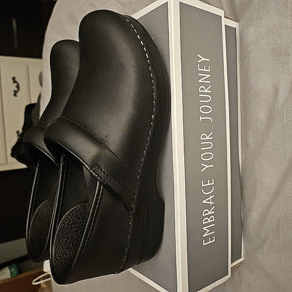 Dansko Unisex Shoes